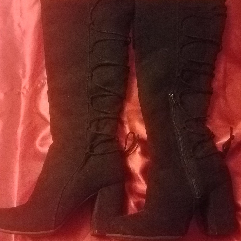 Authenic American heritage lace up boots